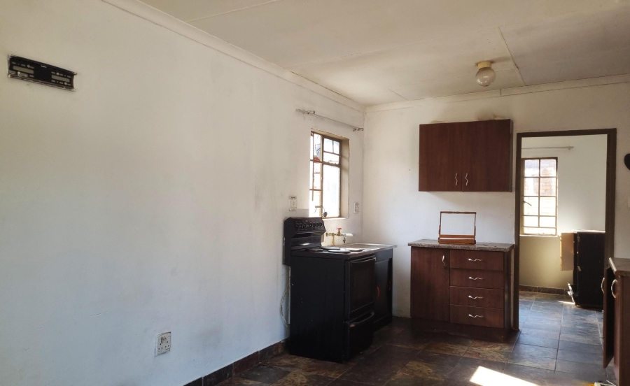 7 Bedroom Property for Sale in Oos Einde North West